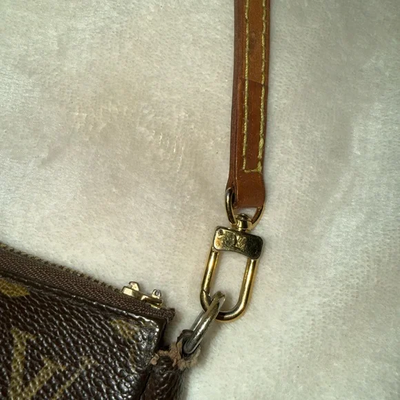 Louis Vuitton Mini Pochette Purse - Picture 8 of 11